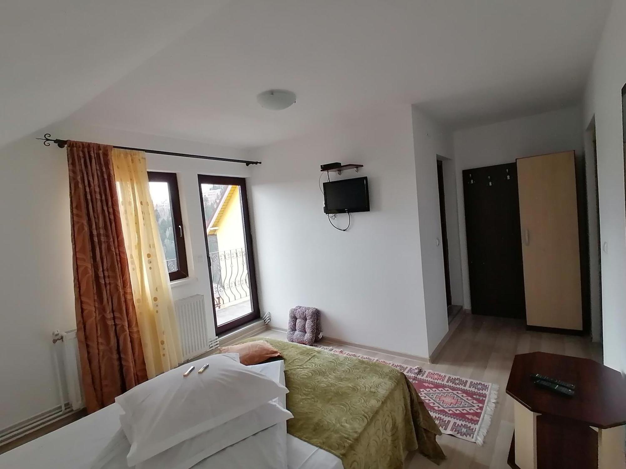 Garofita Pietrei Craiului Hotel Peştera Екстериор снимка