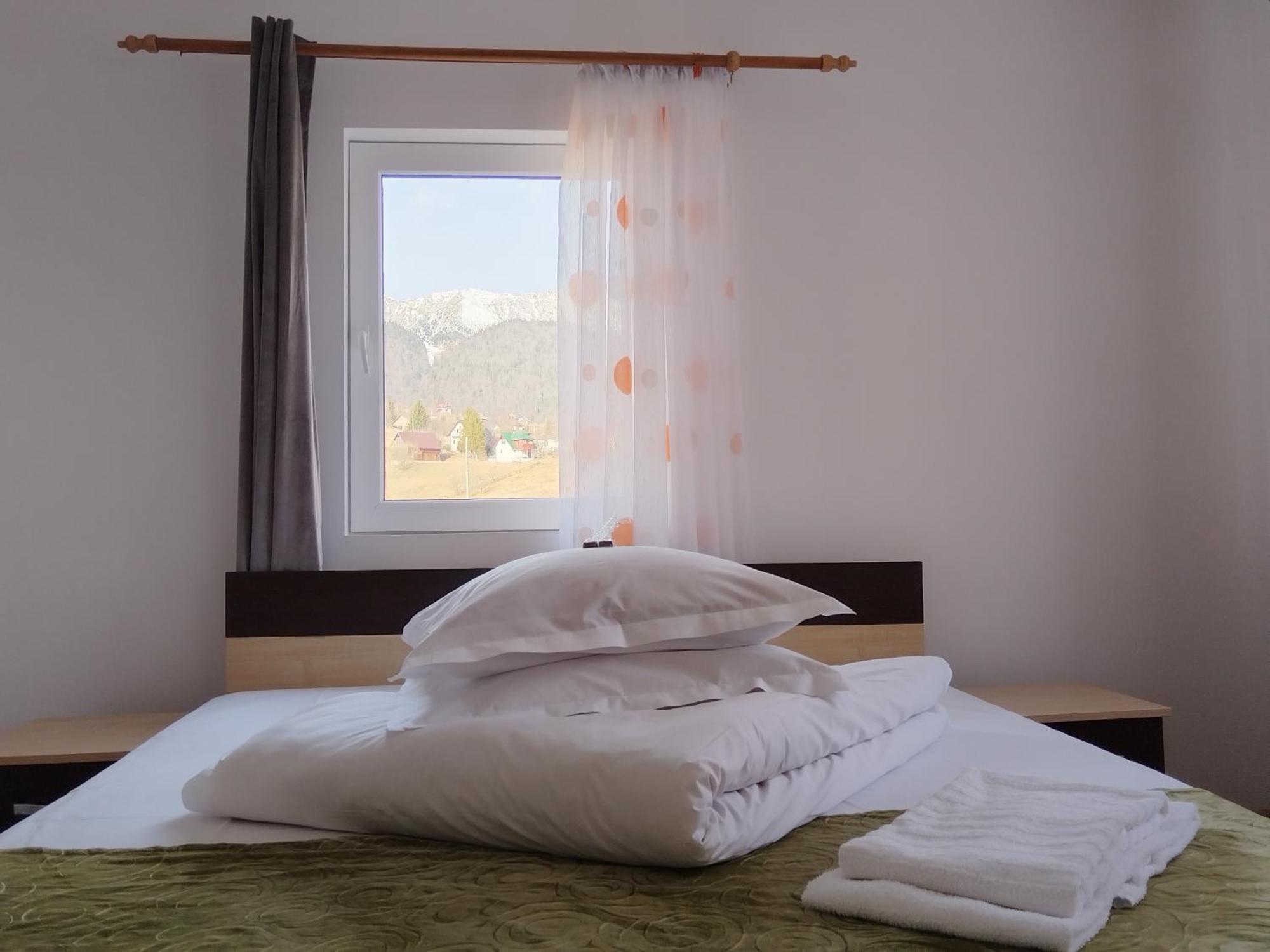 Garofita Pietrei Craiului Hotel Peştera Екстериор снимка