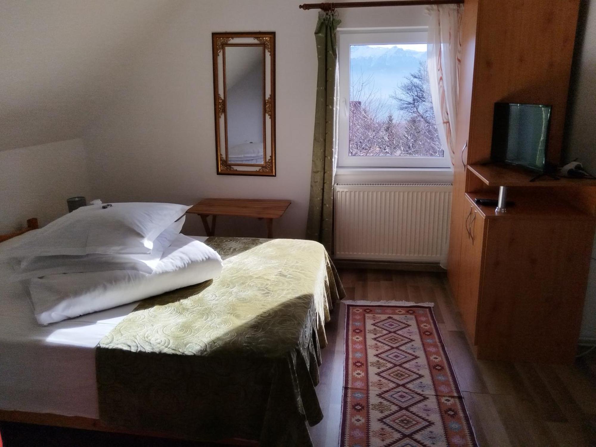 Garofita Pietrei Craiului Hotel Peştera Екстериор снимка